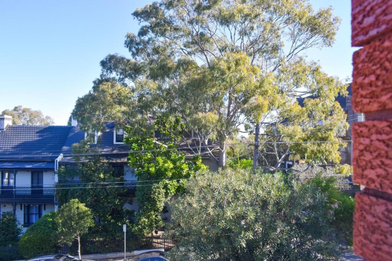 Sun-drenched 1 Bed In Newtown * Sydney