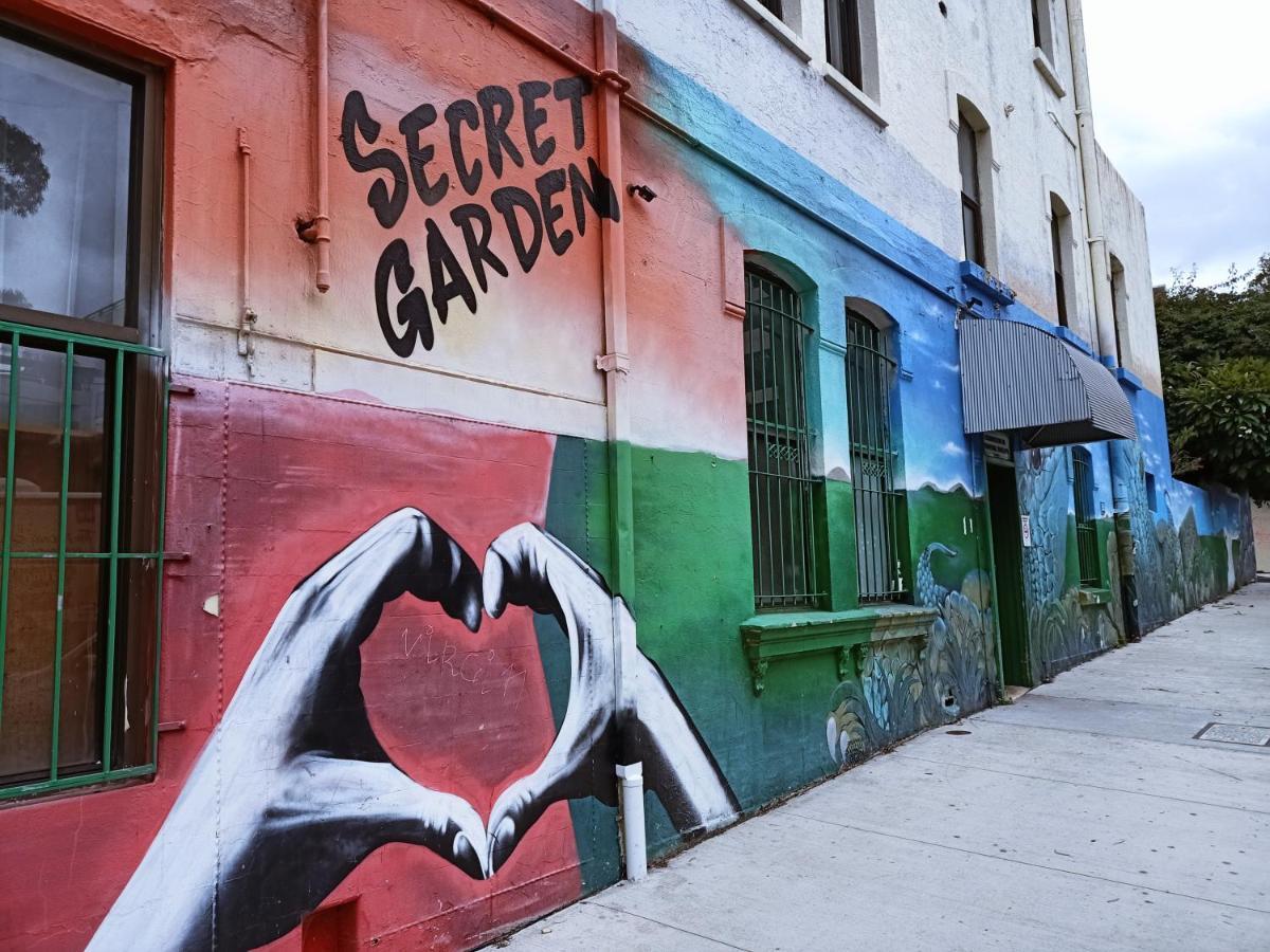 Hostel Secret Garden Backpackers, *