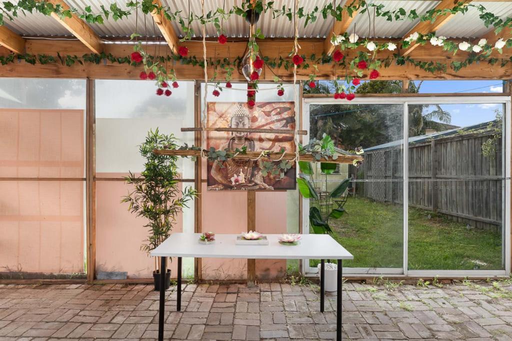 Quiet Private In Kensington Near Unsw, Light Railway&bus 1d Holiday home *