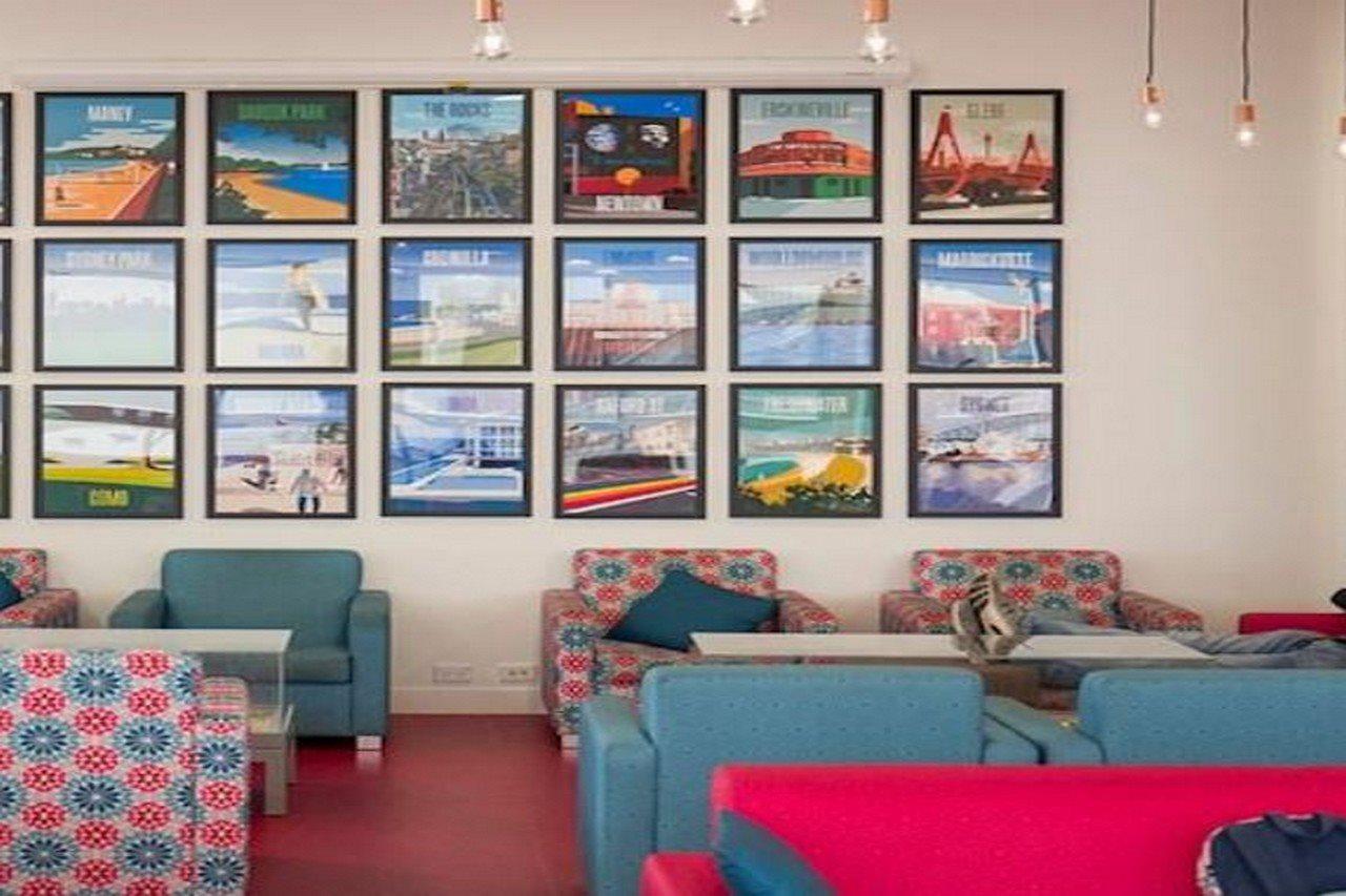Yha Harbour Hostel