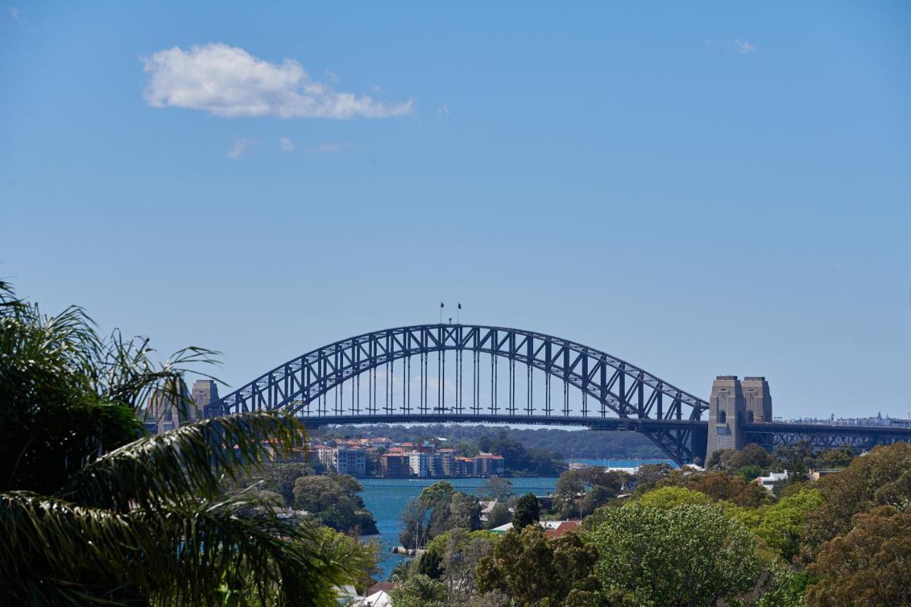 Harbour View Huge 2 Bedroom Entire Residence. Sydney