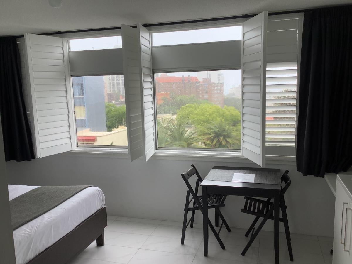 Apartment Studio With Stunning Views & Free Parking *