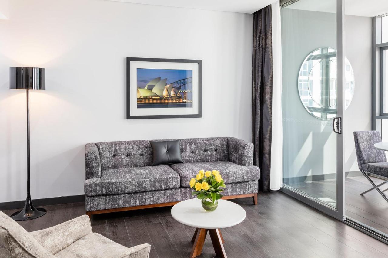 Meriton Chatswood Hotel