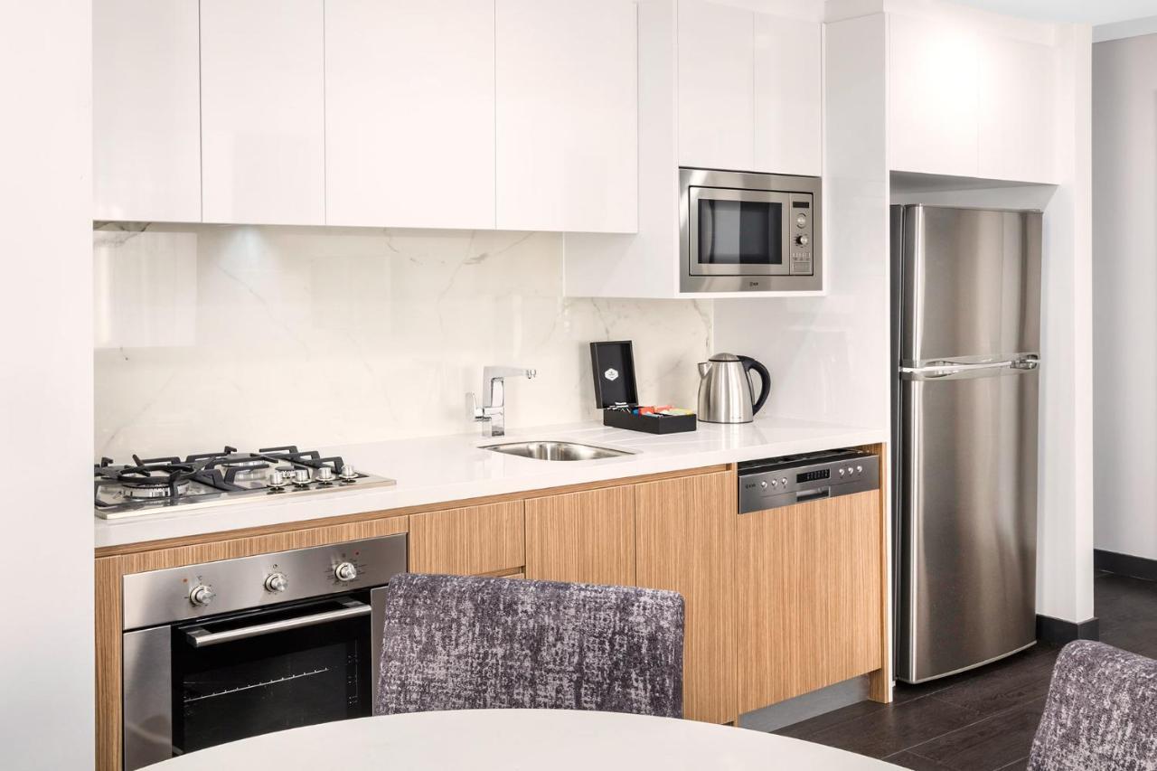 Hotel Meriton Chatswood Sydney