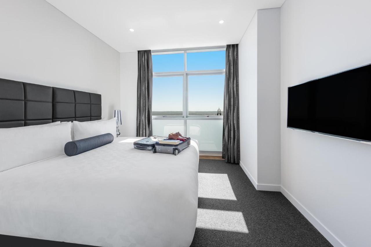 Hotel Meriton Chatswood