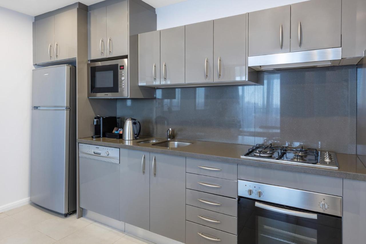 Meriton Kent Street, 5*