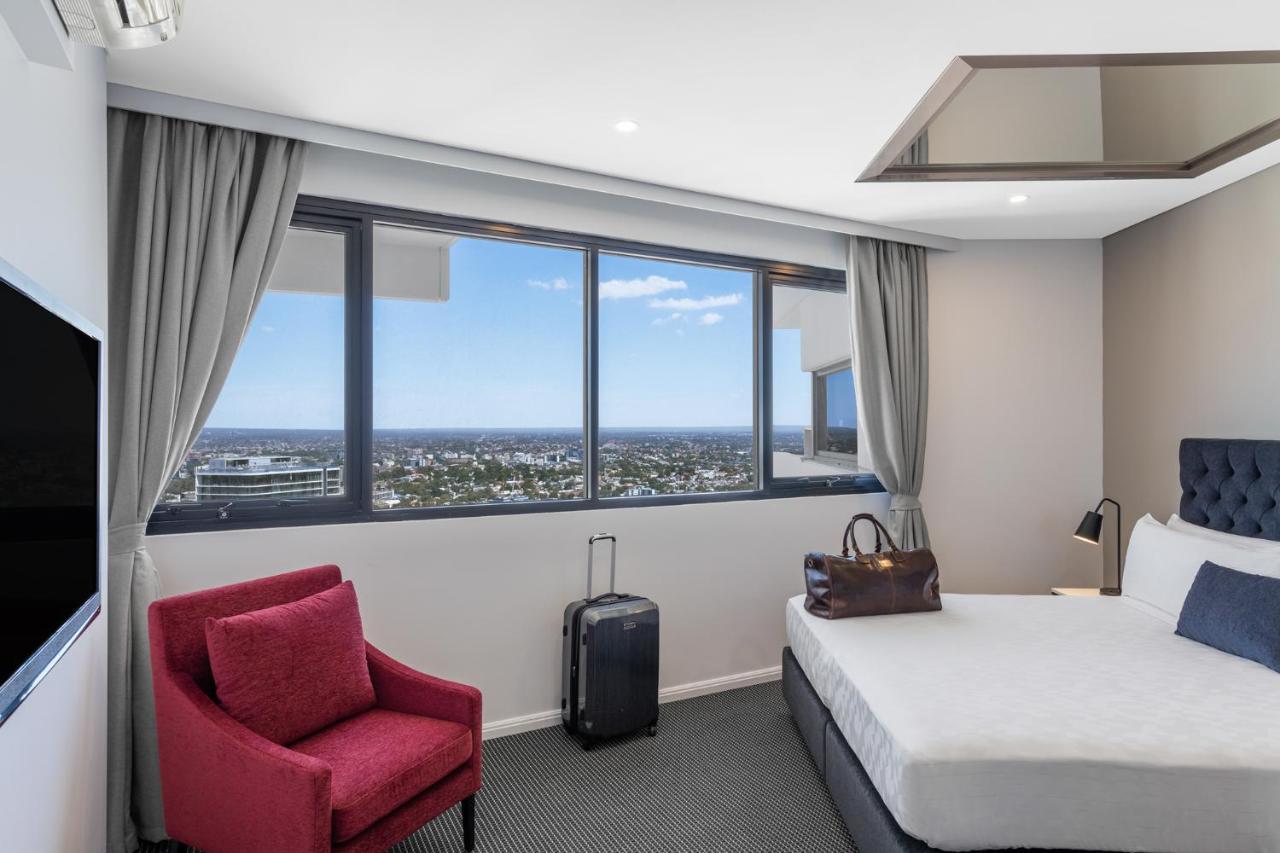 Hotel Meriton Kent Street, 5*