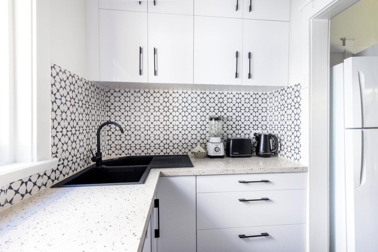 Apartment Chic Bondi Pad