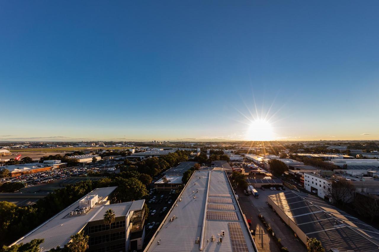 Meriton Mascot Hotel