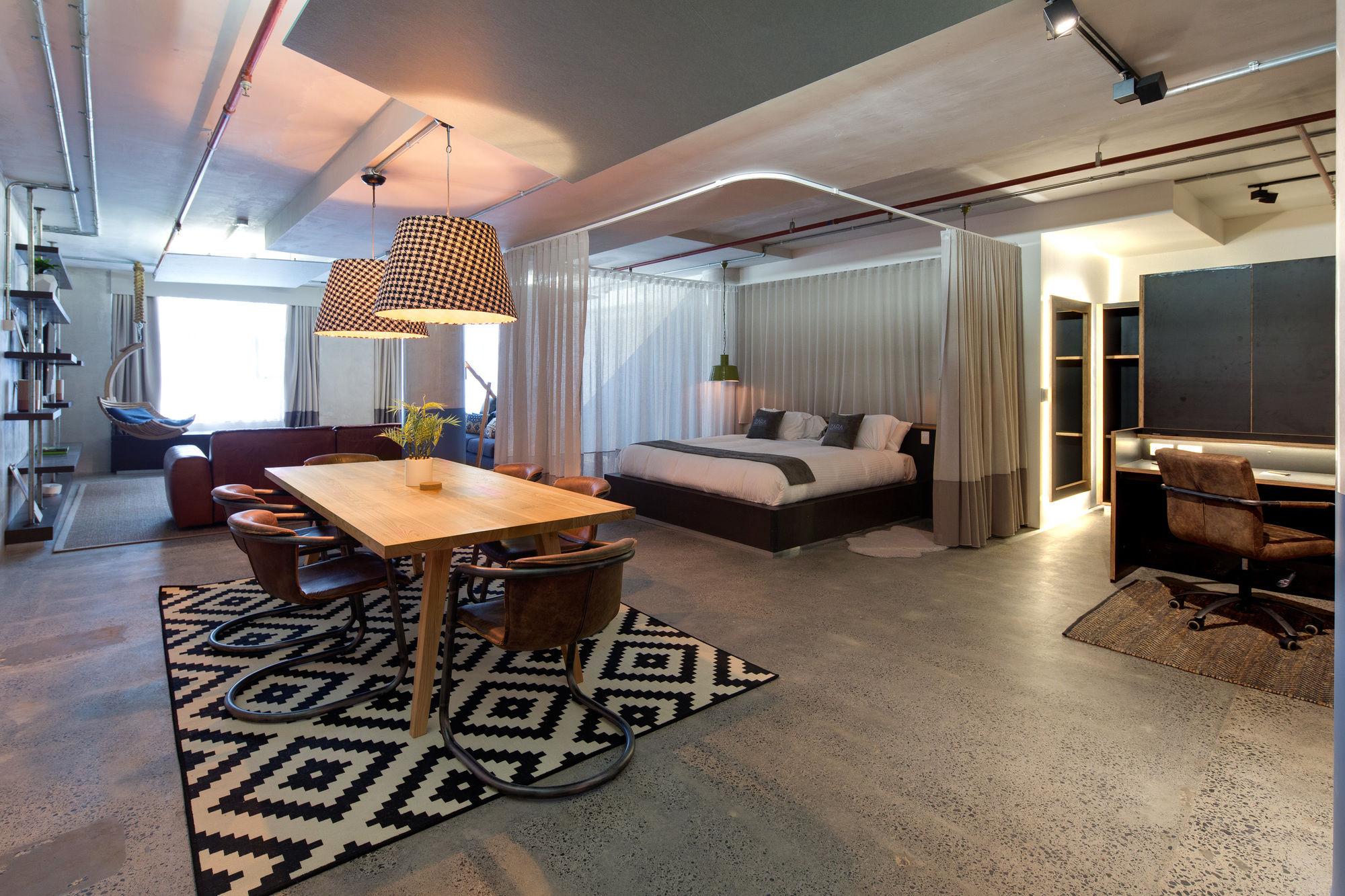 Zara Tower - Luxury And 4*