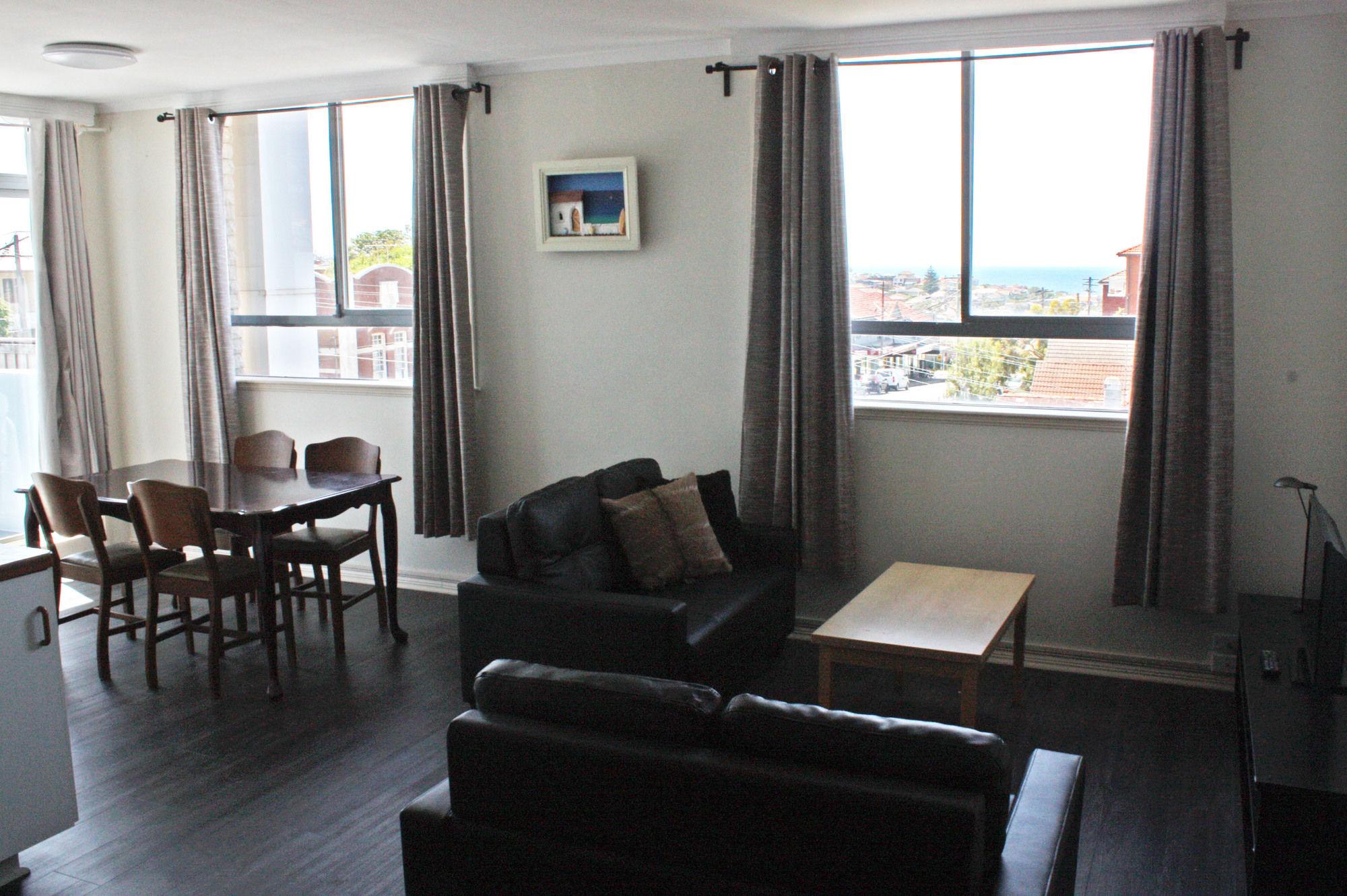 Little Coogee Hotel