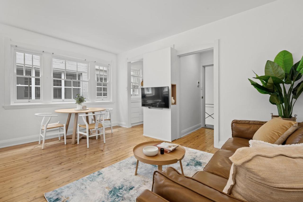 Mulwarree Avenue By Urban Rest *