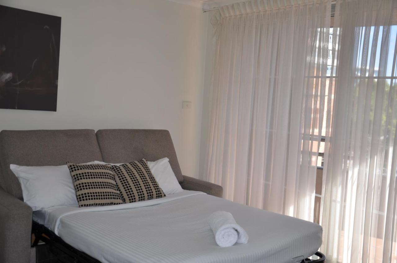 Napoleon On Kent 4* Sydney