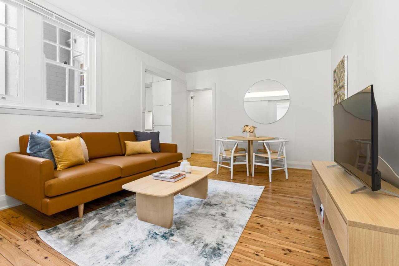 Mulwarree Avenue By Urban Rest *