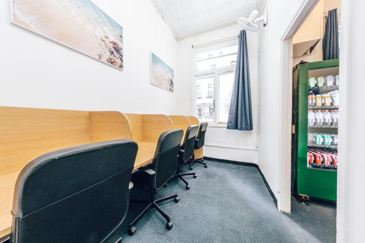 Hostel Maze Backpackers -