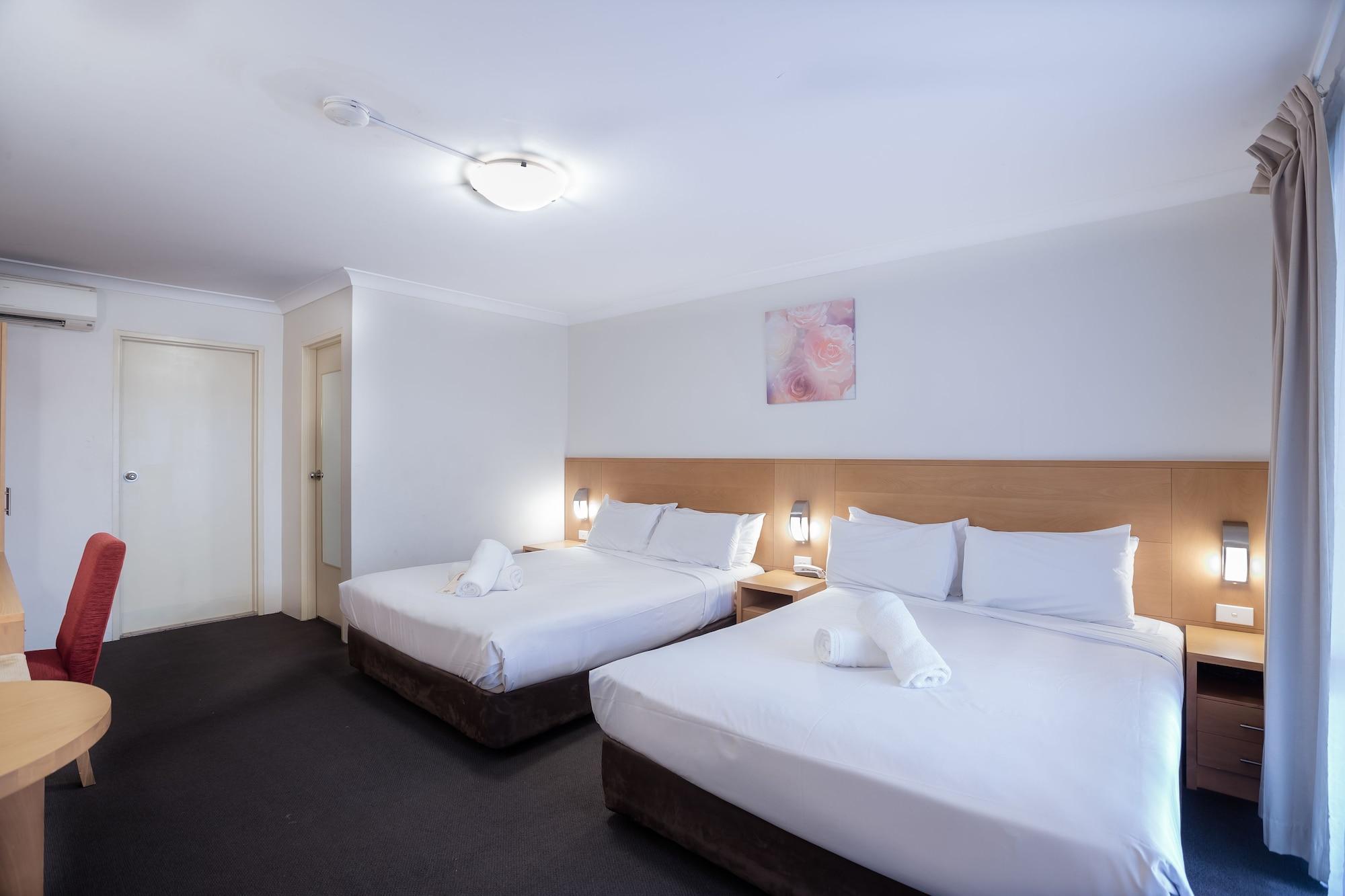 Garden Hotel 3*