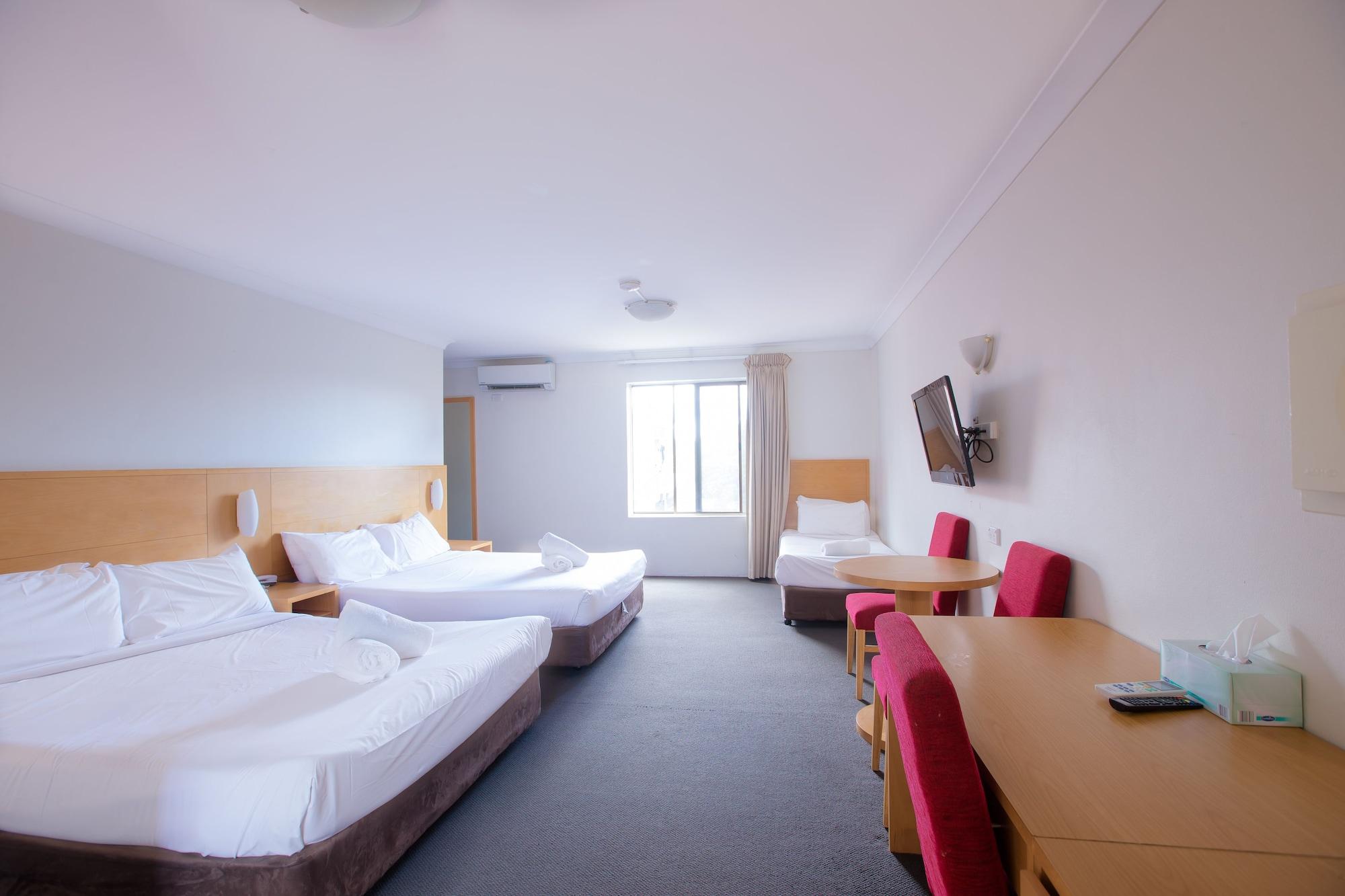 Garden Hotel 3*