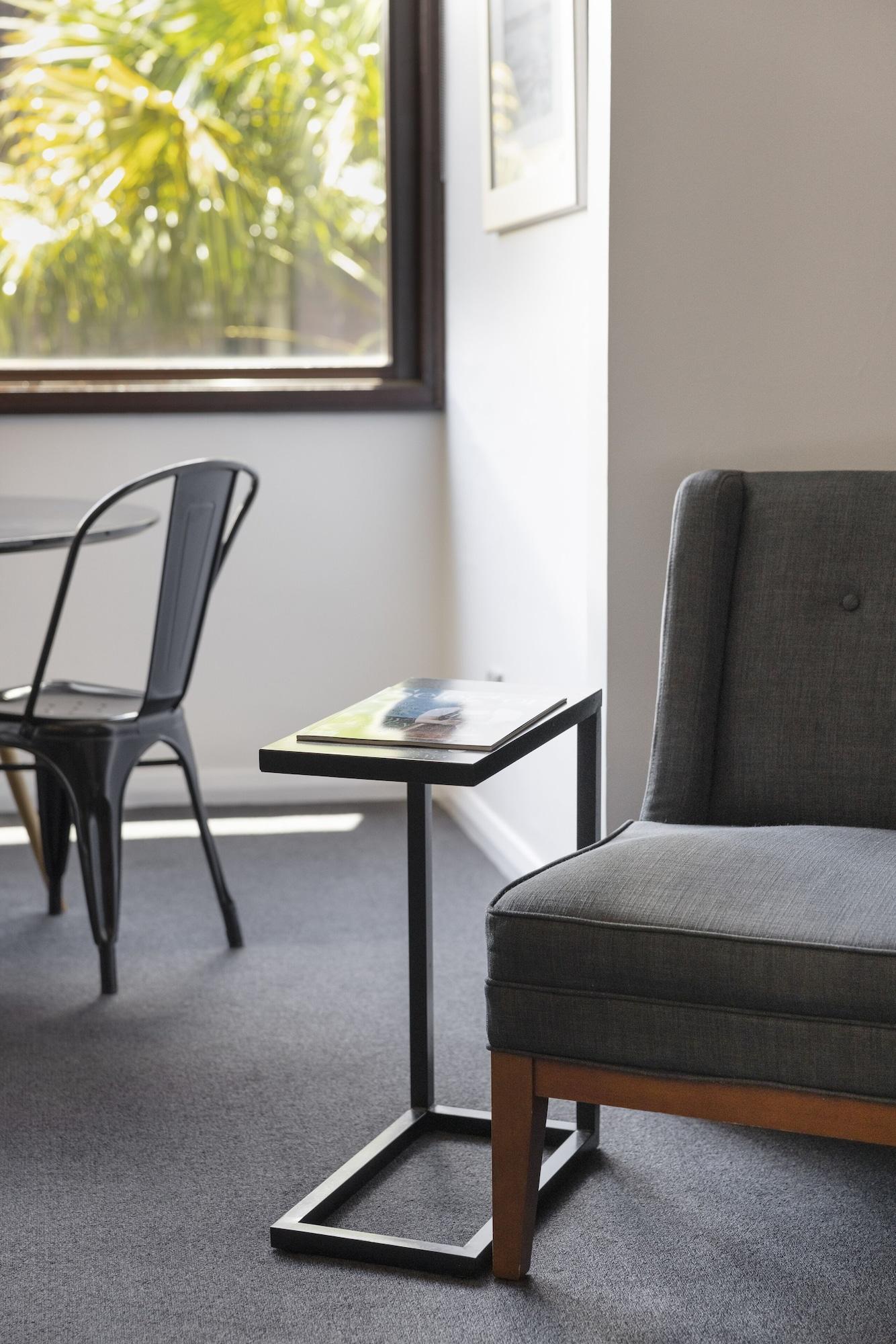 Regents Court 4*