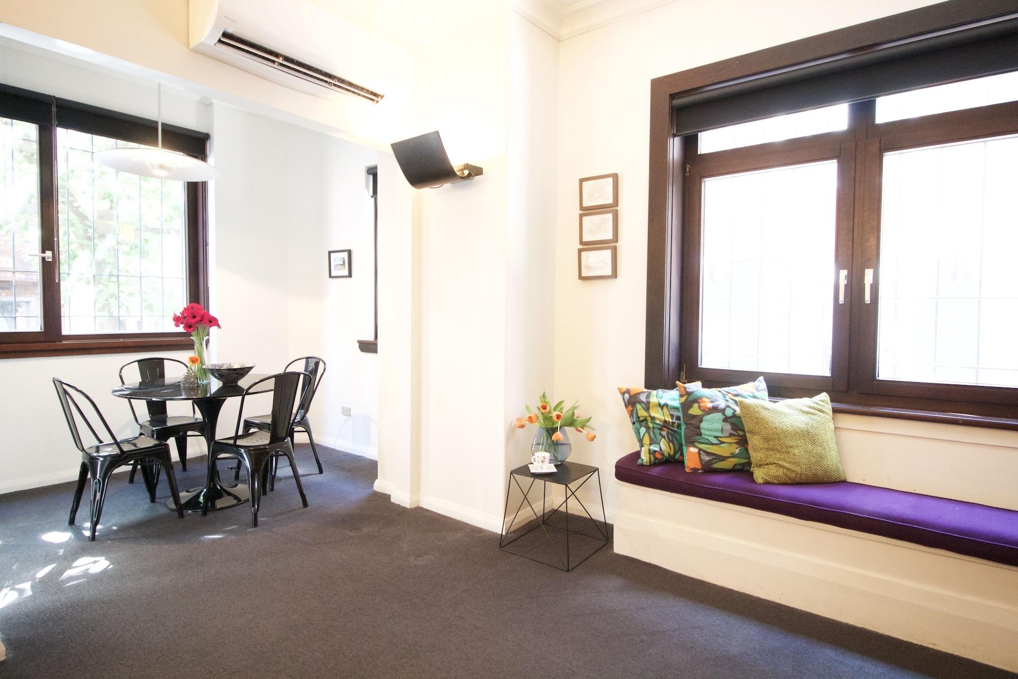 Regents Court 4*