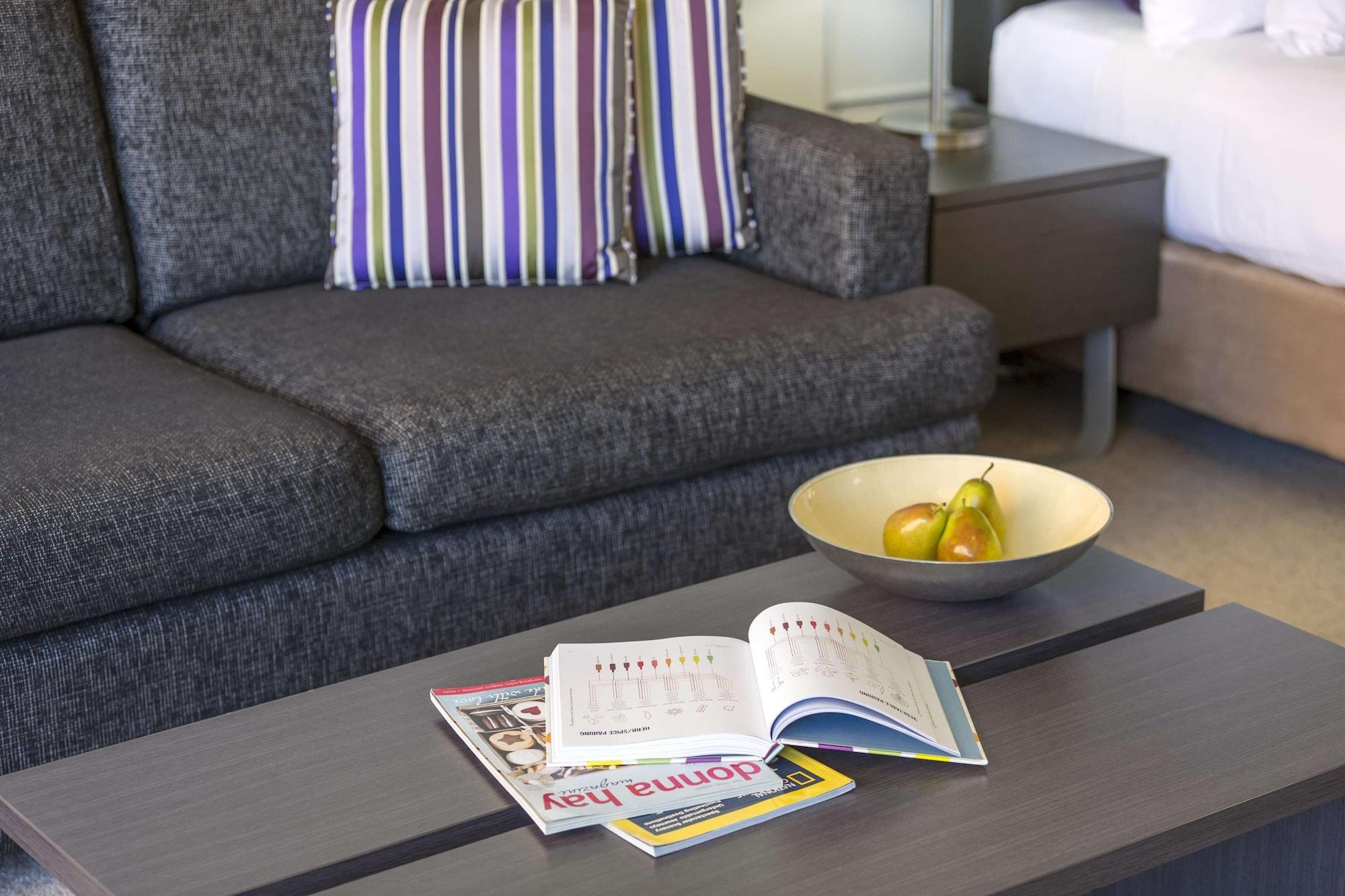 Oaks Hyde Park Aparthotel