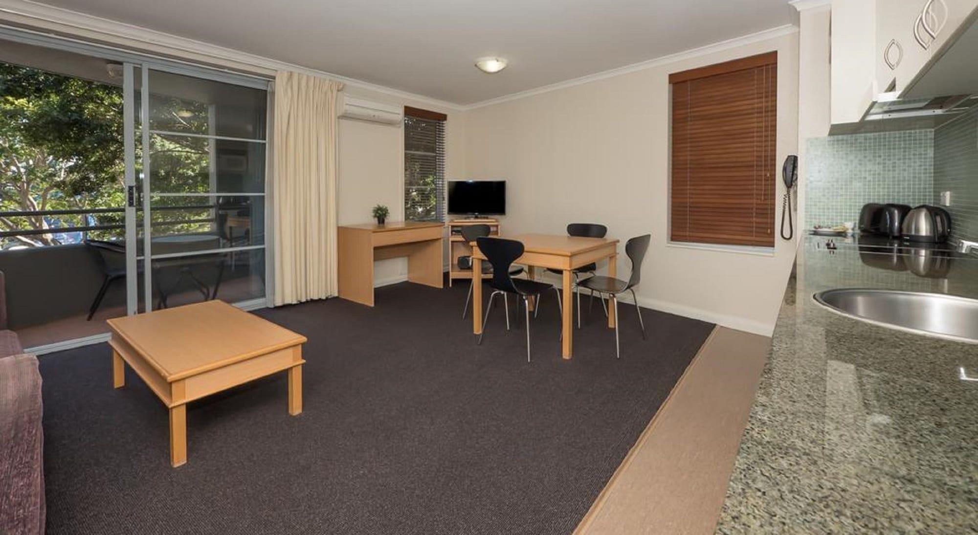 Aparthotel Napoleon On Kent 4*