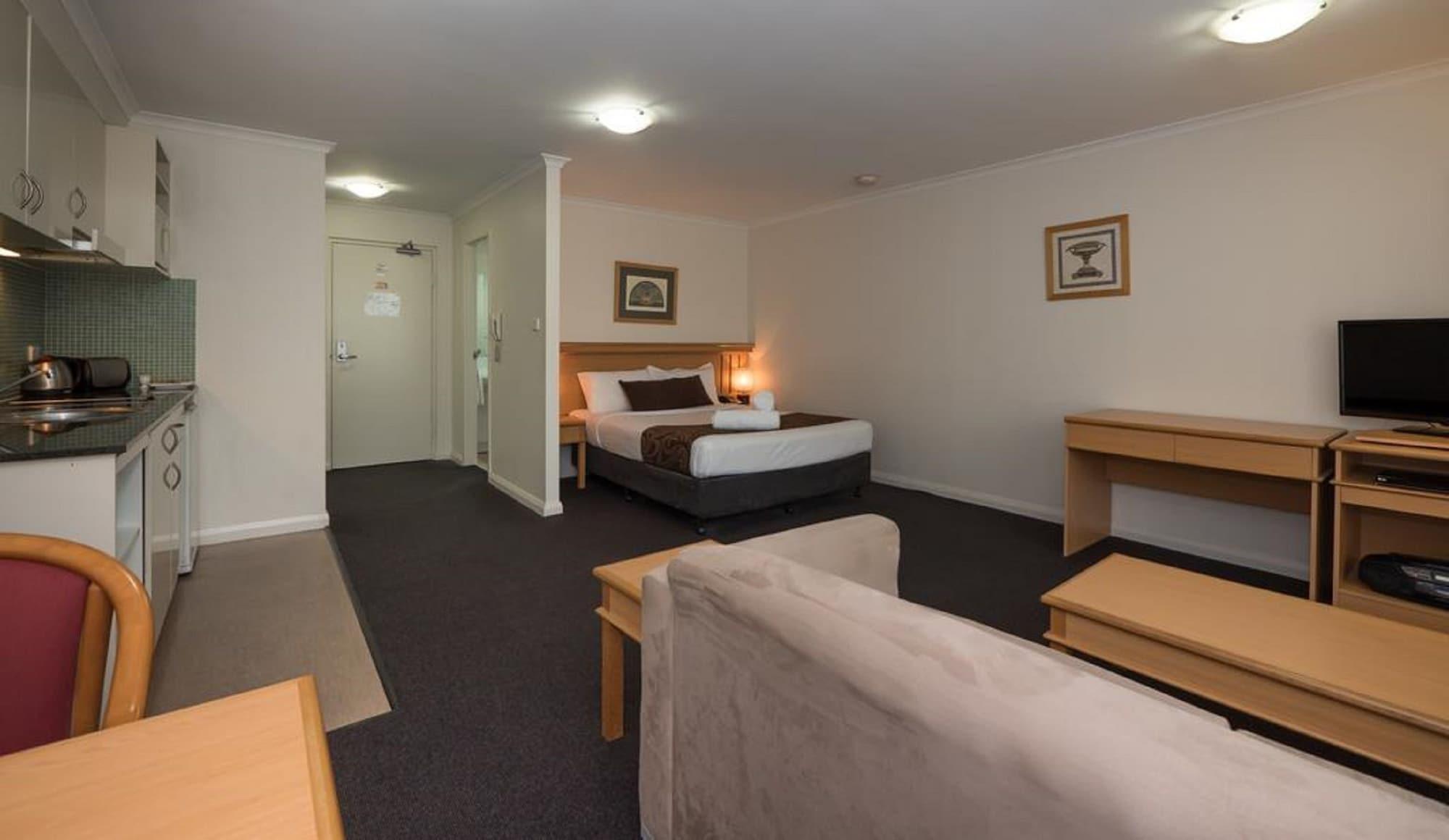 Napoleon On Kent 4* Sydney
