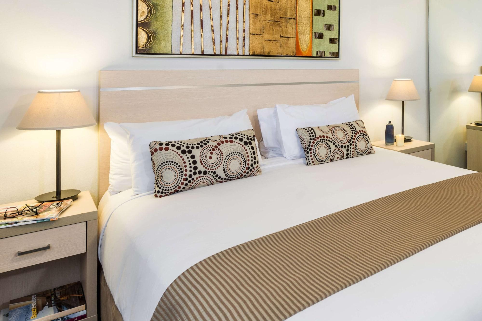 Oaks Castlereagh Aparthotel Sydney