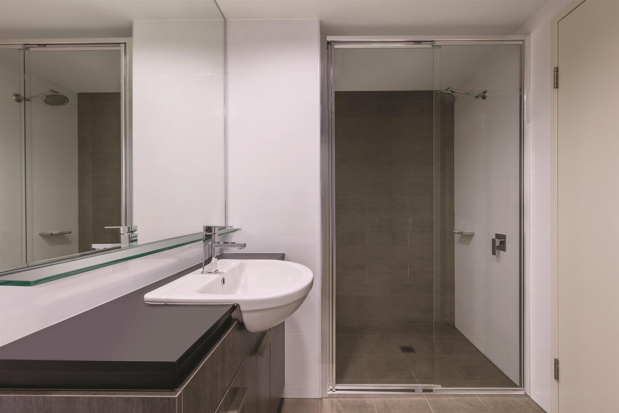 Adina Airport Aparthotel Sydney