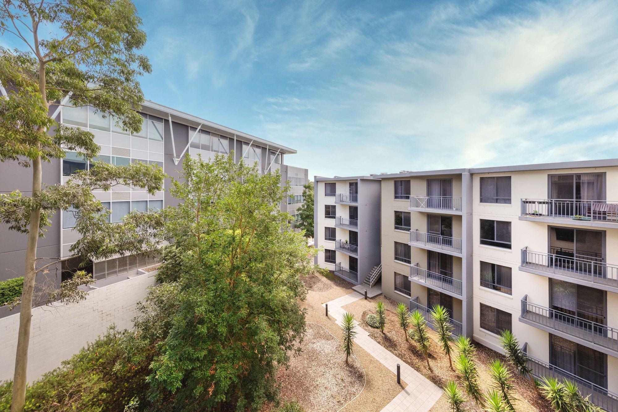 Oaks North Ryde 4* Sydney