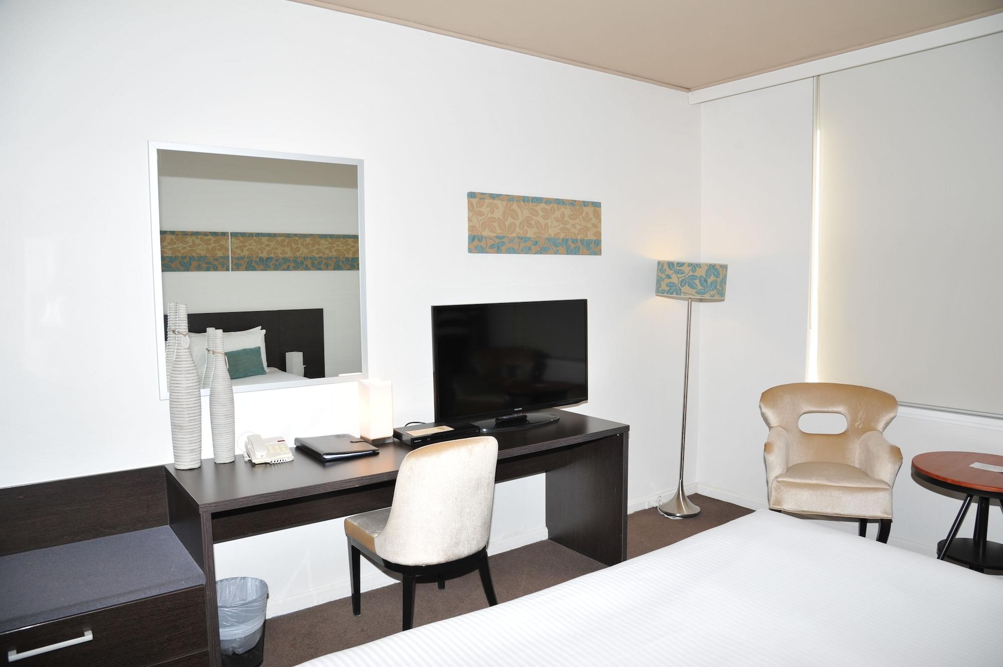Royal Pacific 4*