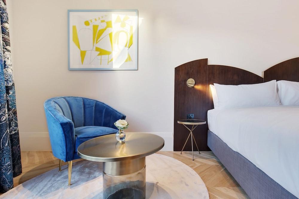 Hotel Crystalbrook Albion 5*
