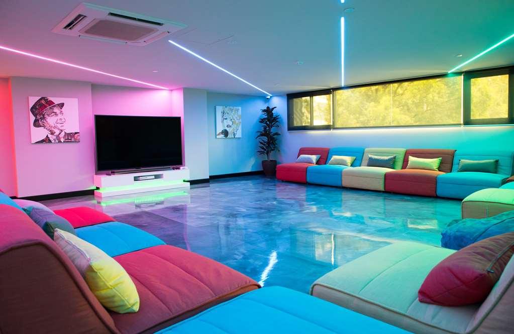 8 Residences - Adults Only 4*
