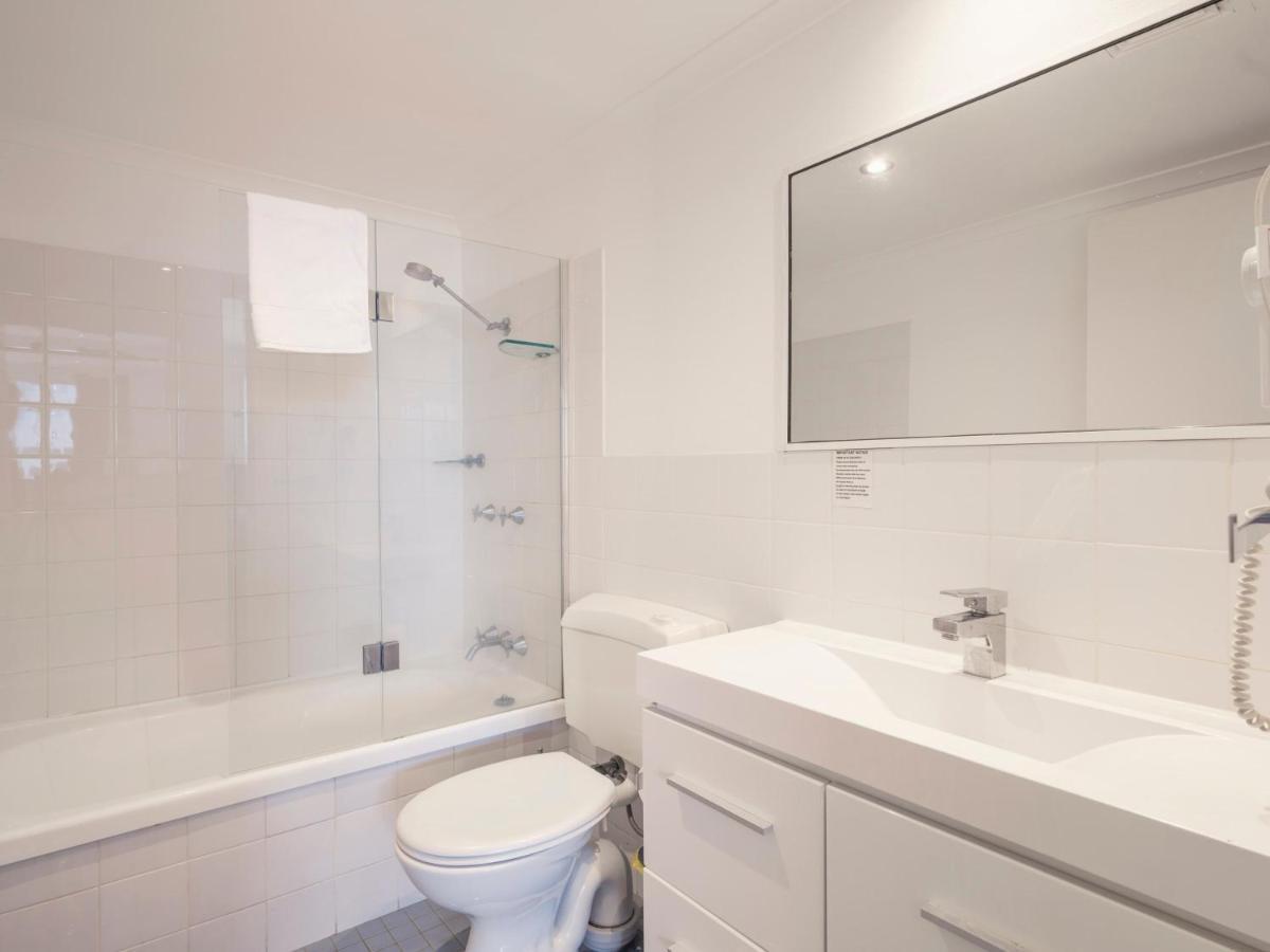 1br Unit At Manly With Pool & Hot Tub Apartment
