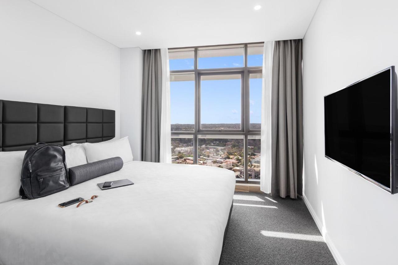 Hotel Meriton Church Street, Parramatta Sydney