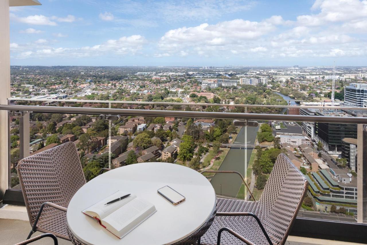 Meriton Church Street, Parramatta 5*