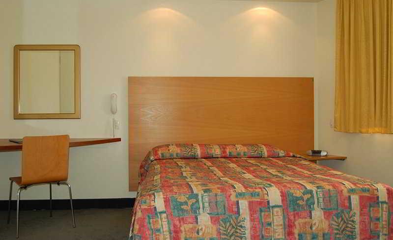 Oxford House 4* Sydney