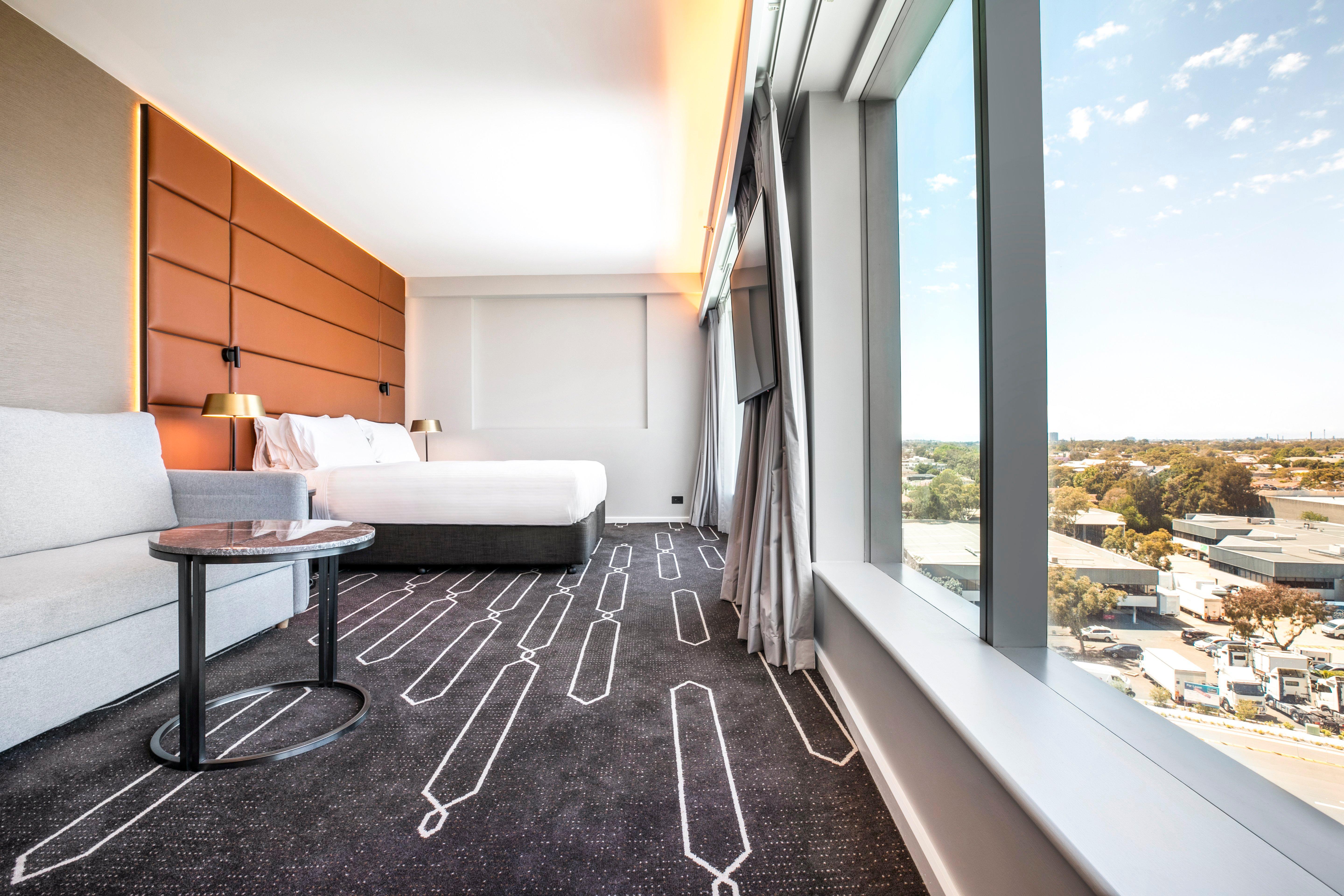 Hotel Crowne Plaza Airport By Ihg 4*