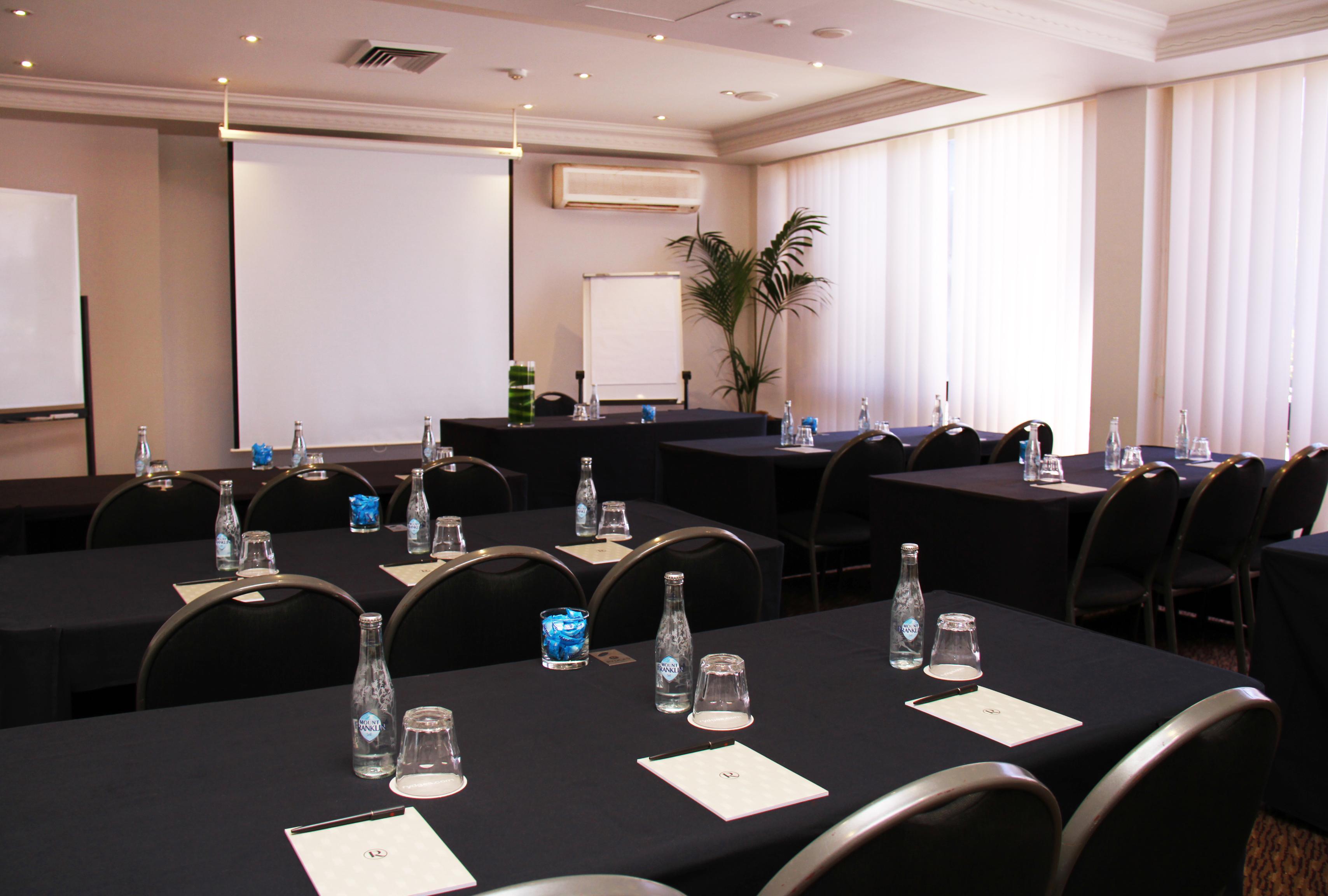 Rydges Camperdown Hotel