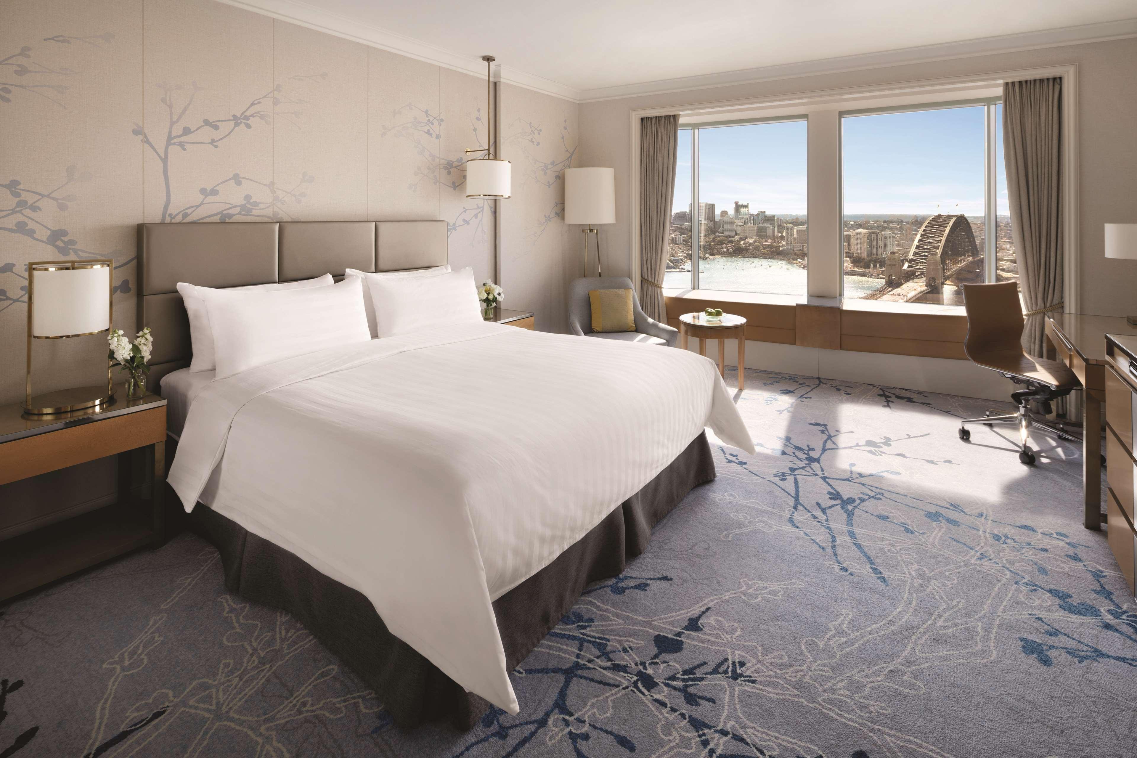 Hotel Shangri-la 5*