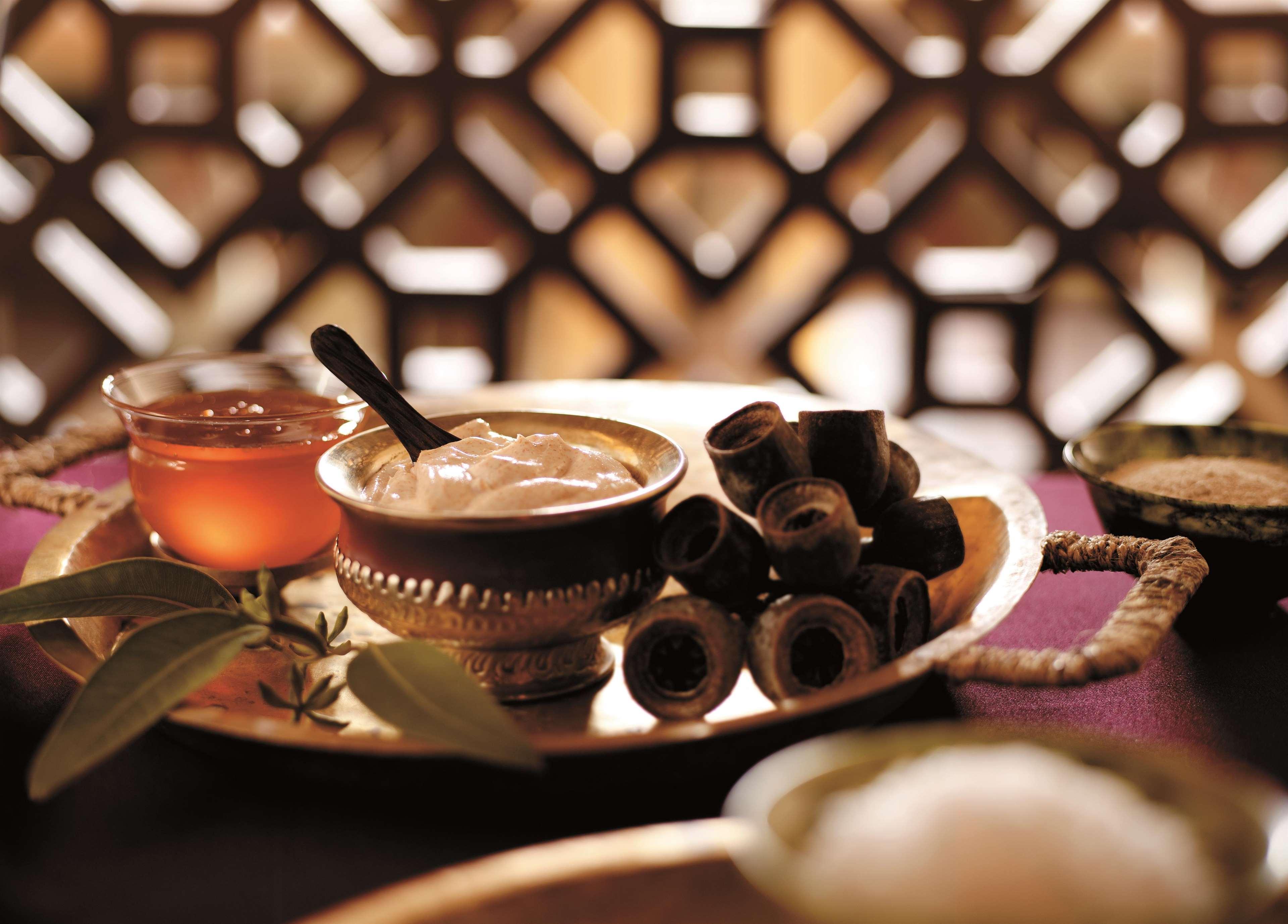 Shangri-la Hotel 5*