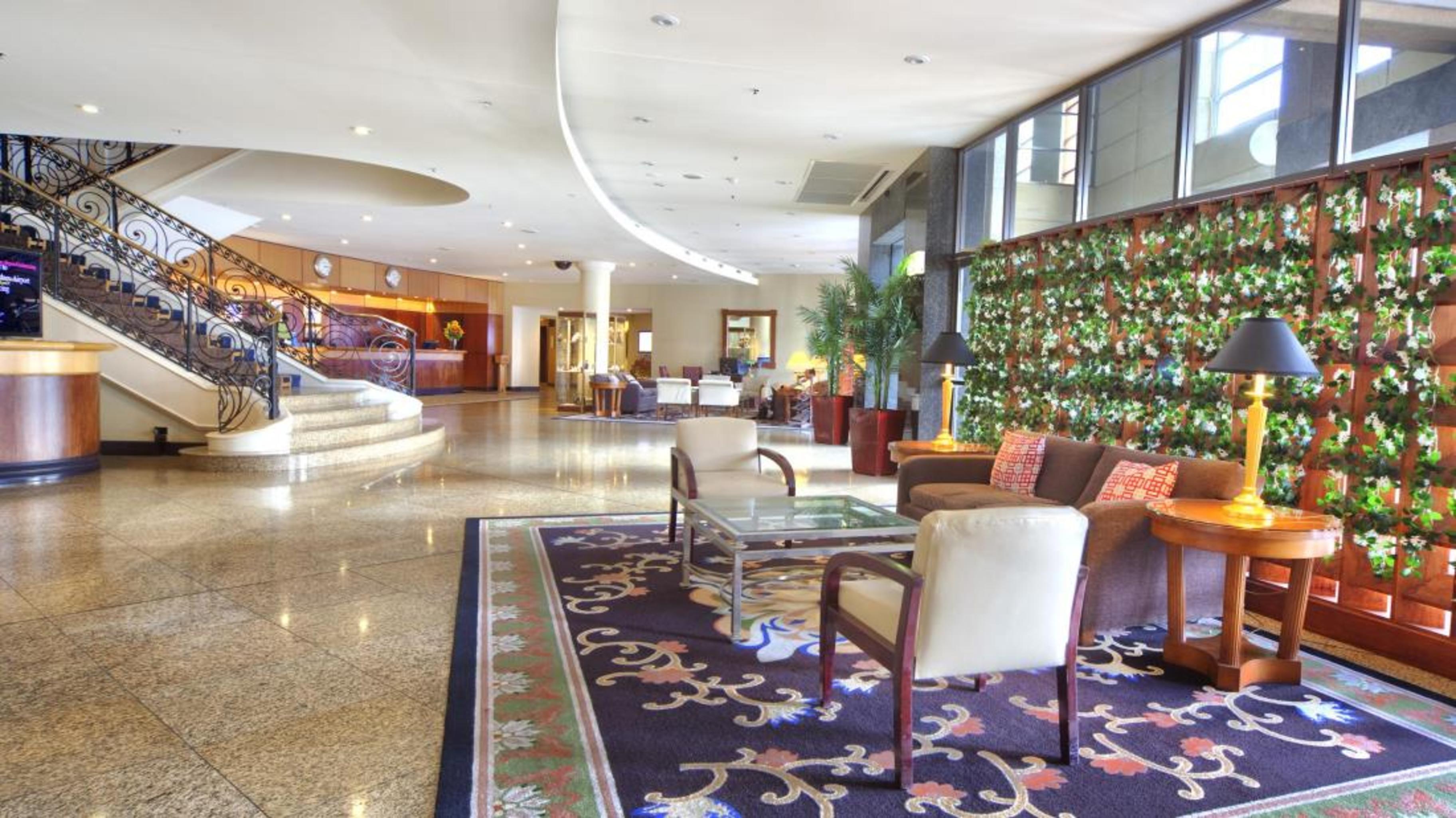 Hotel Stamford Plaza Airport & Conference Centre 5*