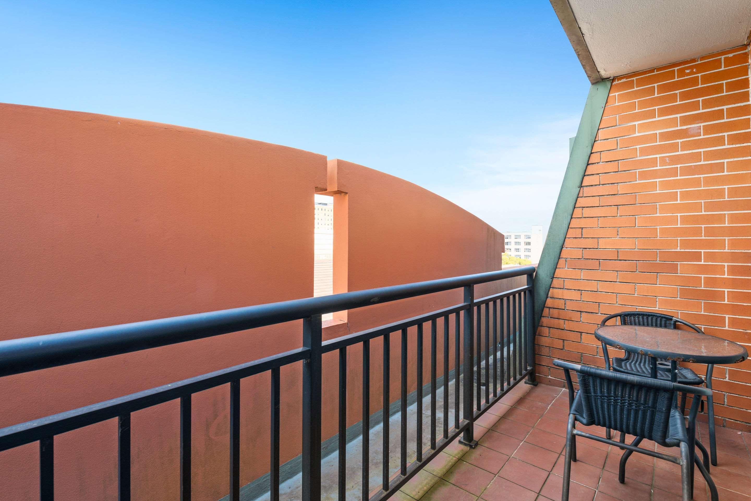 Quality Camperdown Hotel 4*