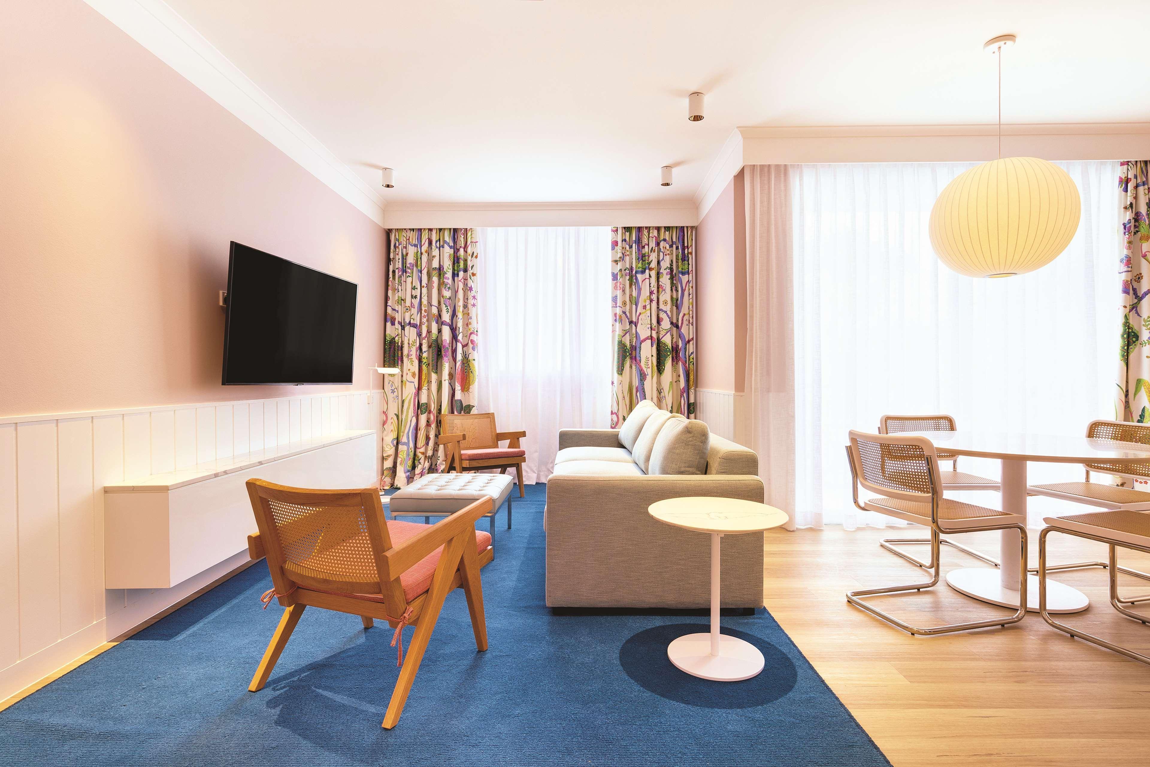 Adina Chippendale Aparthotel