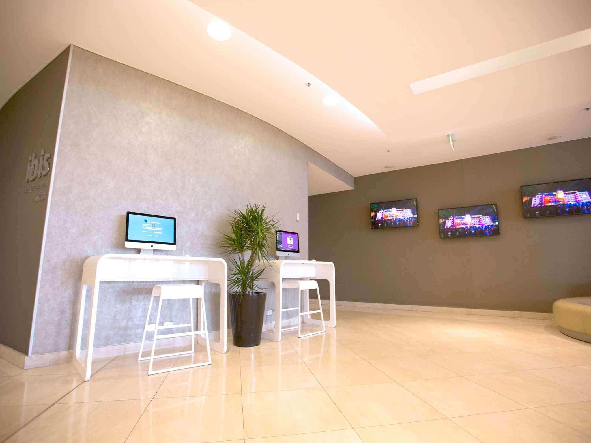 Hotel Ibis Olympic Park Sydney