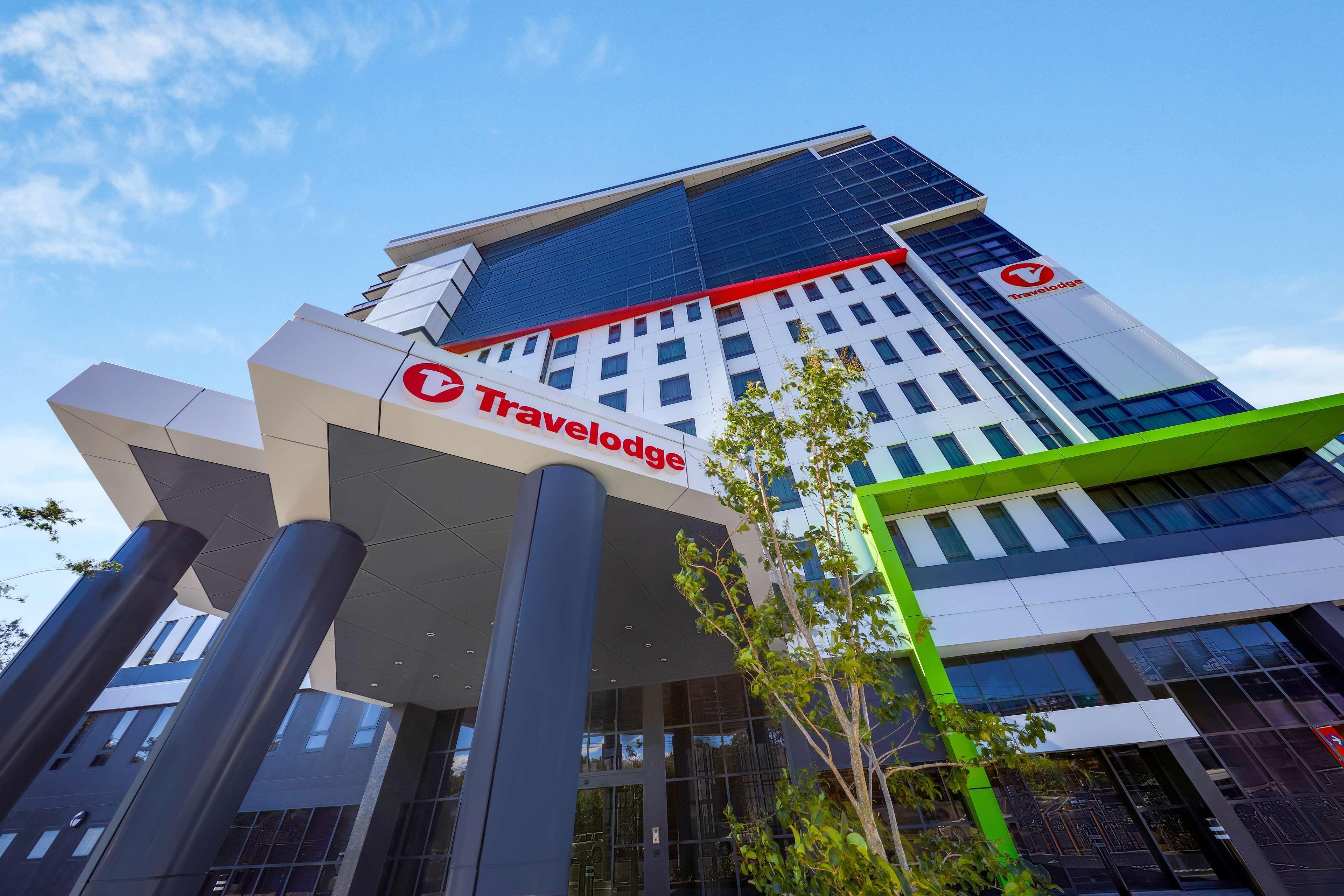 Travelodge Airport Hotel 4*
