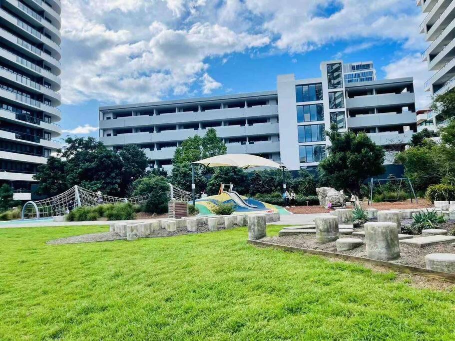 Stunning View 2bed 2bath *