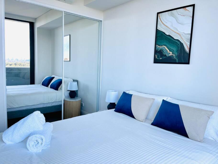 Stunning View 2bed 2bath Sydney