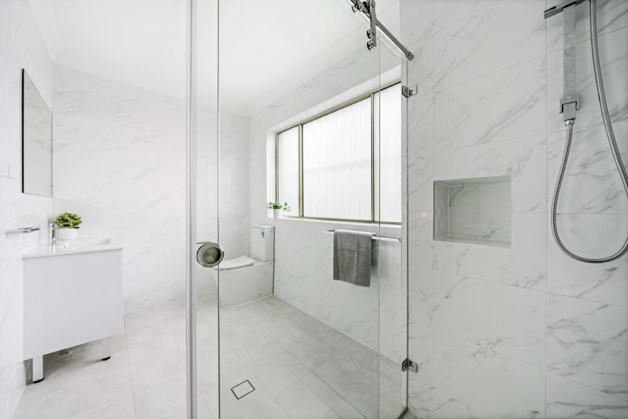 Apartment Burwood New 2 Bedroom 2 Bathroom *