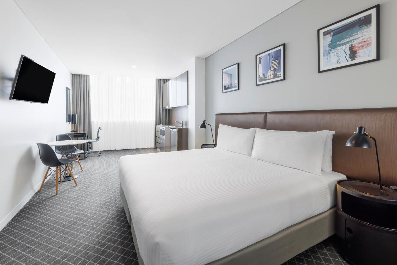Hotel & Bondi Junction By Ihg