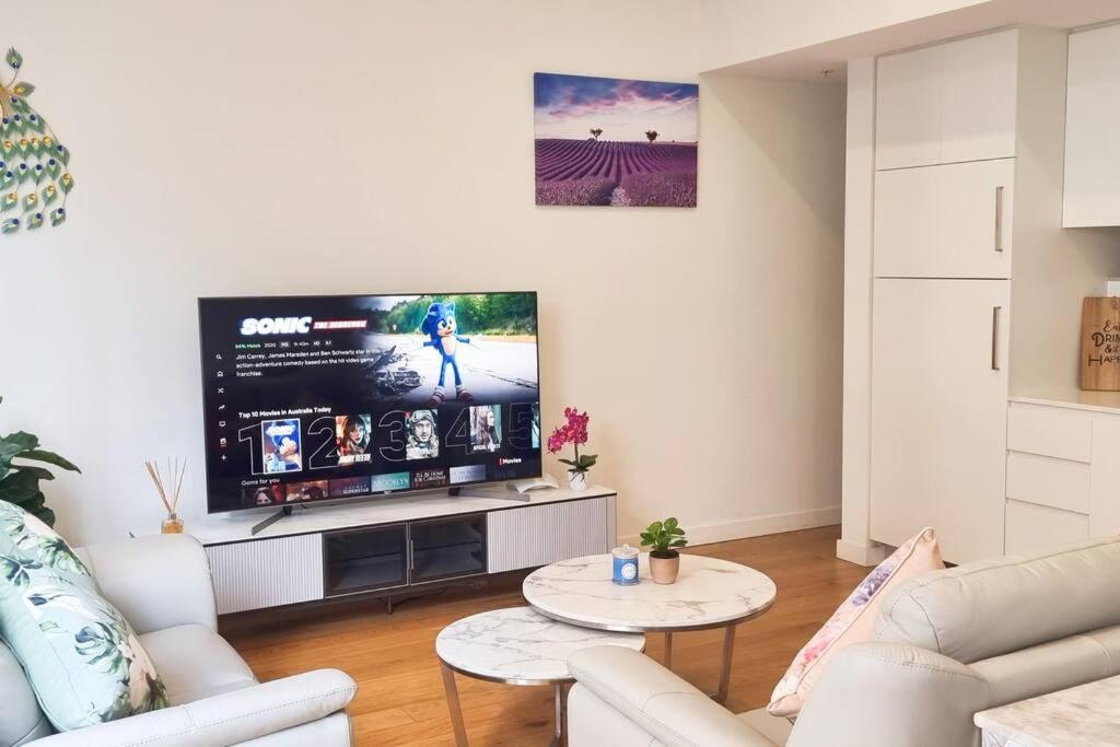 Garden View Of Macquarie Park Paradise Apartment *